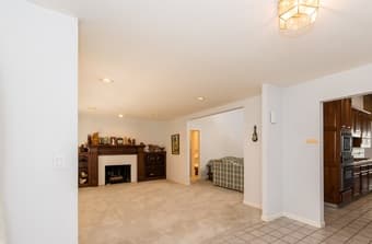 We have an empty room in our amazing house! Come check it out! 2