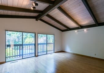 room for rent - We're looking for a great person to join the crew! 2
