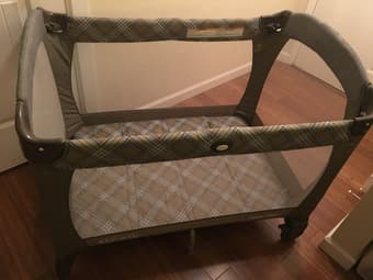Graco Pack 'n Play 1
