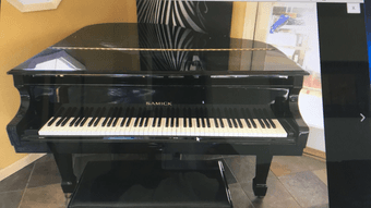 Samick Baby Grand Piano 1