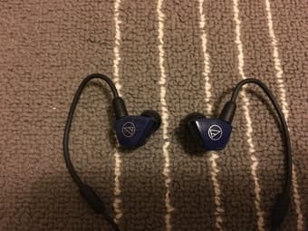 Audio Technica in ear headphone LS50is with microphone 1
