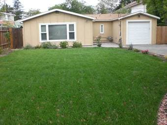 Room in 3bd/2bath quiet, pet friendly house in downtown Redwood City 2
