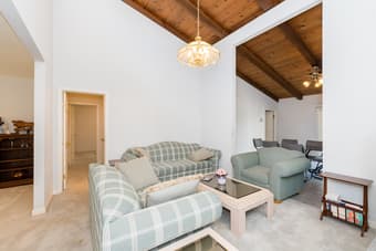 Dear future, fun Housemate, come check out this room! 1