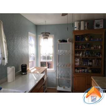 Fully furnished room, one block from Stanford 3