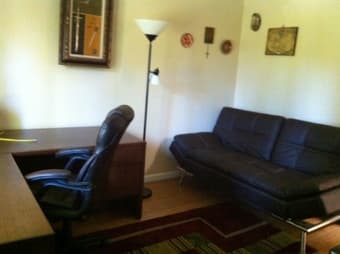Available now furnished room for rent in Menlo Park Willows 3