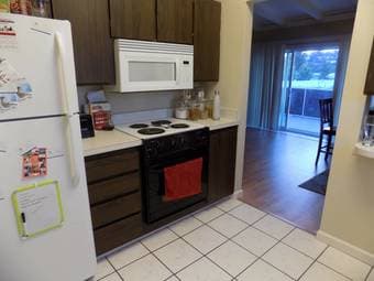 Room for Rent in Belmont- $1225 (short term with the option to extend) 3