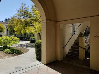 On Campus Single Room (2 bath, 4 bedroom) 2