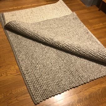 Crate and Barrel rug, 6x9 3