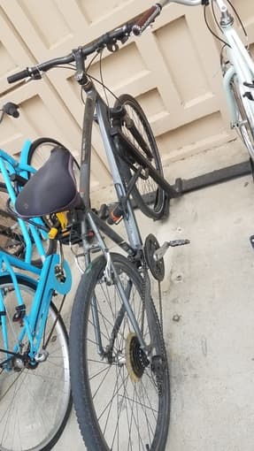 Mens Raleigh bike, helmet and lock 2