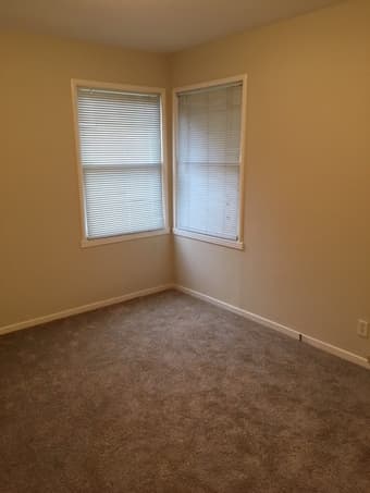 $1050 Downtown Sunnyvale: Female Roommate Wanted; Available early June 2