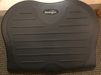 Foot Rest: Kensington Adjustable foot rest 1