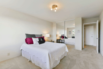 BRIGHT and SPACIOUS 1 bedroom/ 1 bath with NEW kitchen. *NOT SHARED* 1