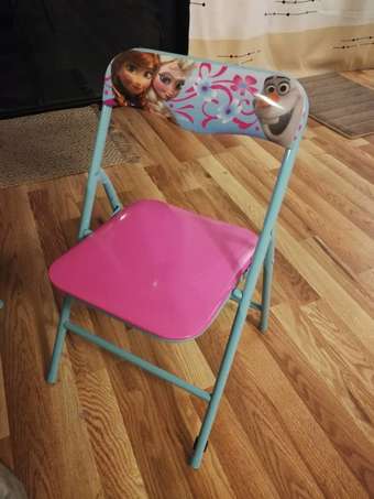 Frozen*** desk and chair for children like Elsa !!! 2