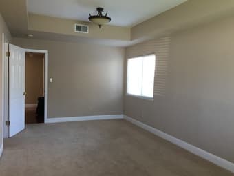 Spacious room in 5bd/3.5ba house near downtown Mountain View 1