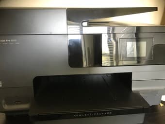 HP office jet pro 8610 — like new, original price $270 1