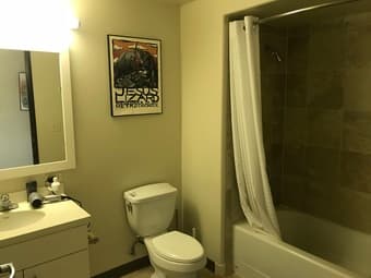 Private Room/Bath in Munger Summer Sublet (June - September)*Flexible 3