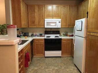 1 BR Available in Mid May in 2 BR Apartment - Santa Clara 2
