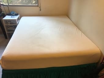 Queen memory foam mattress with box spring 1