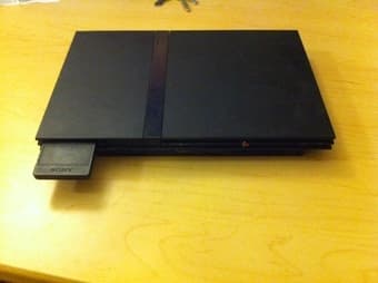 Playstation 2 Slim 1