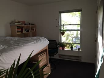 Sublet 1 or 2 rooms in beautiful Rains 4bdr - female - Jun-Sep 2