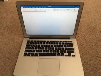 2017 Macbook air 128gb SSD 2