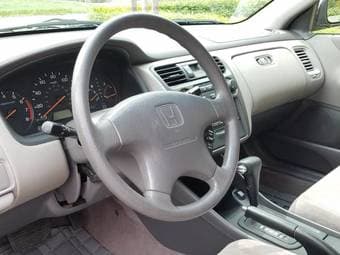 1999 Honda Accord Automatic 2
