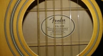 Fender FA-100 Dreadnought Acoustic Guitar [Excellent condition] 2