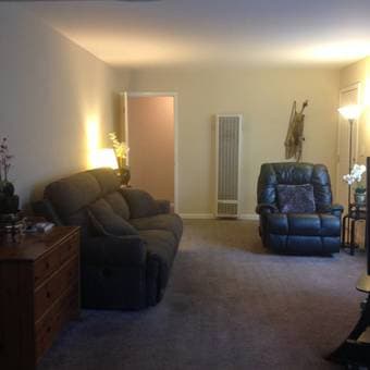 Nice room for rent in well kept complex in Menlo Park 2