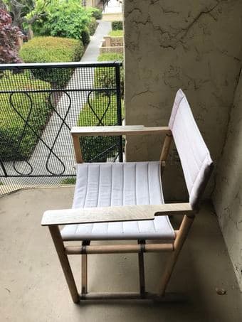 table and chair 2