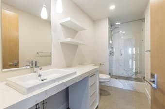 Looking for 2 roomates for 3BD/3BA 1500Sqft Condo 2