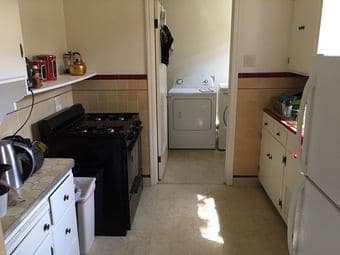 Large Sunny Bedroom, 5 min to Stanford - June 18 to Aug 31 3