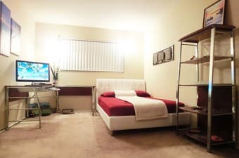 SHORT TERM June 25 - July 31: Bedroom+bathroom in a 2BR/2BA apartment 3