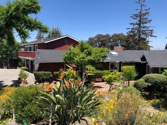 3 Rooms Available for the Summer in a Lakeside Home 3