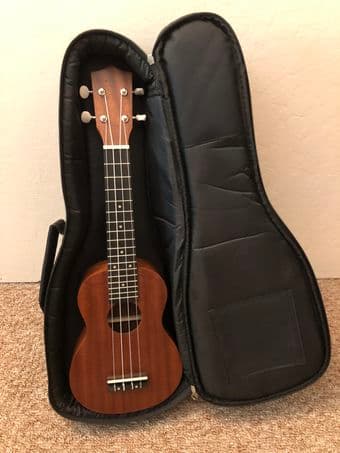 Soprano Ukulele with travel case - Like New 2