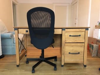 Desk Set-- Bargain Deal 1