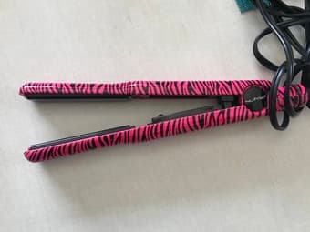 hair iron/straightener 1