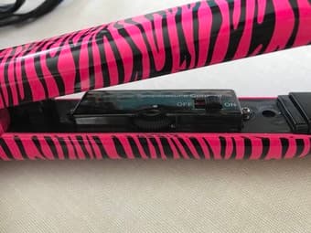 hair iron/straightener 2