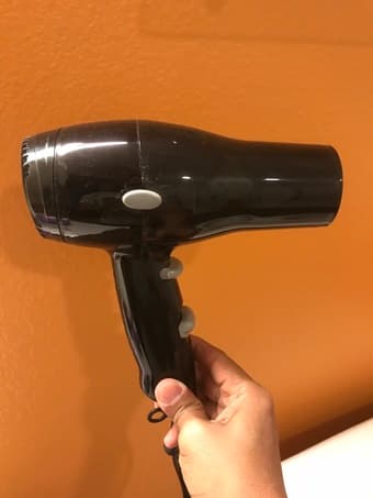 Buy Me: Hair Dryer 1