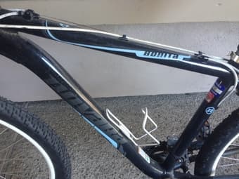 Women's Mountain Bike (5'6" - 5'8") + free U-lock and lights! 2