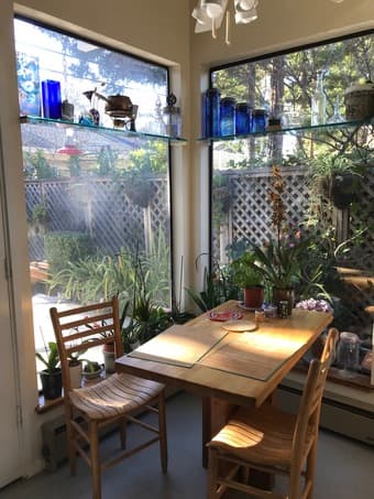 Avail 6/25 furn rm with private courtyard entrance 3