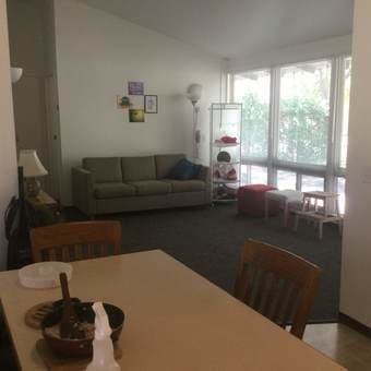 Summer sublet (female) in Escondido Village: pleasant, spacious 1