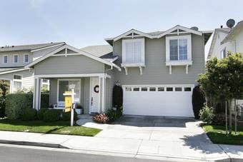 Bedroom Available July 5 in Gorgeous 3BR/2 1/2 bath home! 1