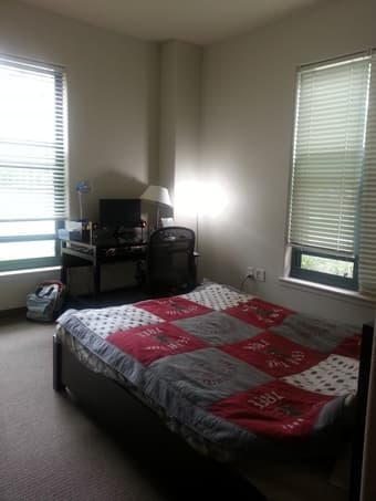 MUNGER Quad summer sublet (6/13-6/23) 1