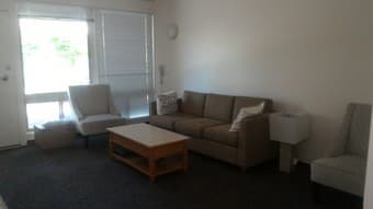 Room in 2BR apartment in Escondido Village lowrise – June, 12 – Septem 1