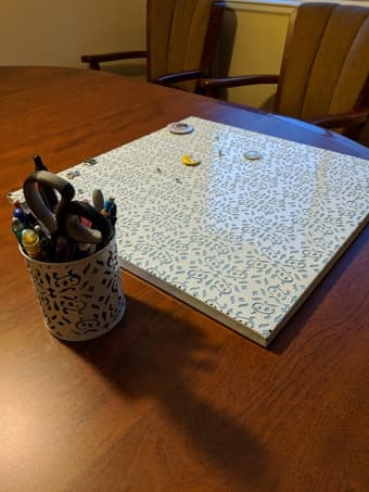 White floral magnetic bulletin board & matching pencil holder 1