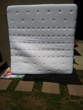 King size bed 1