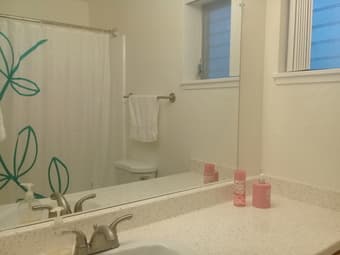 Excellent appartment available June 11th to August 31st 2