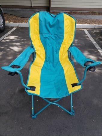 sturdy camp chair in like-new condition 1