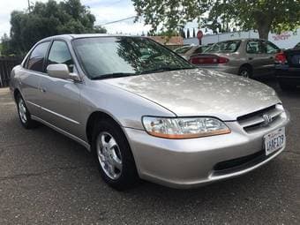1999 Honda Accord EX Sedan, Gold 1