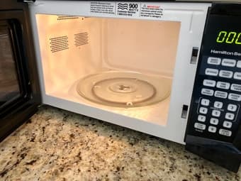Hamilton Beach Digital Microwave, Black 1
